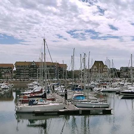 Le Loft-Boat Apartment Deauville Exterior photo